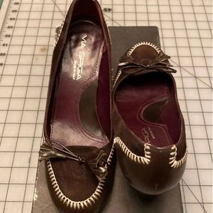 Via Spiga Brown Suede Pumps